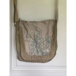The North Face crossbody bag 11x11.5